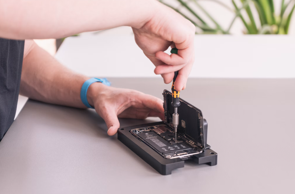 electrical gadgets repaired to reduce landfill